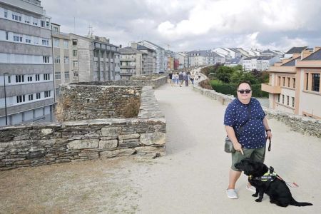 Con un perro guía vas ‘flotando’ por la calle