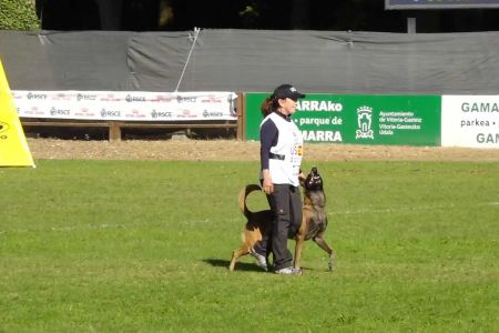 Susan Miller, primera del mundo en  IGP: “Hay que ofrecer beneficios para atraer a guías y perros al deporte”